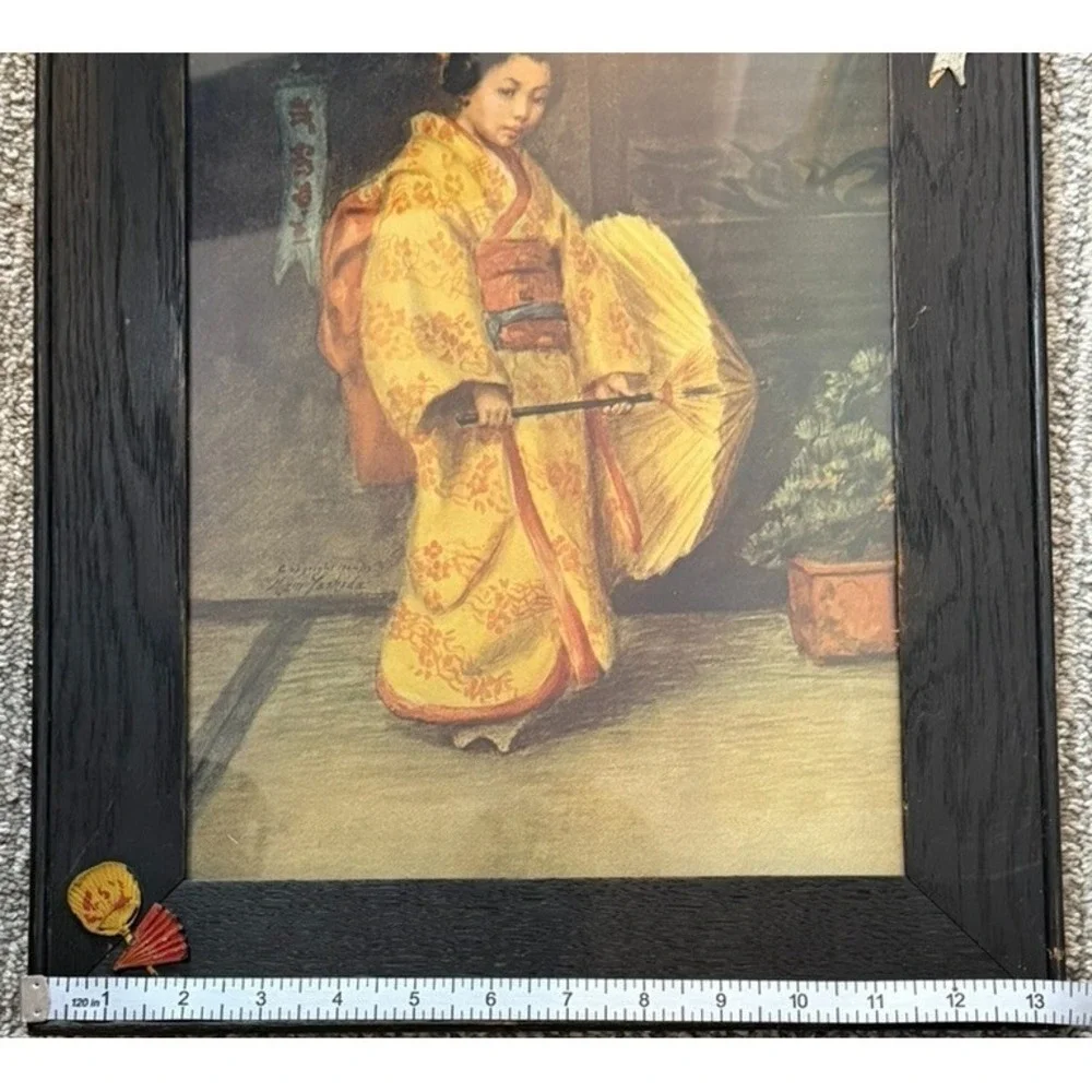 Vintage Asian Art Print Woman in Kimono Black Lacquer Frame Decorative Accents